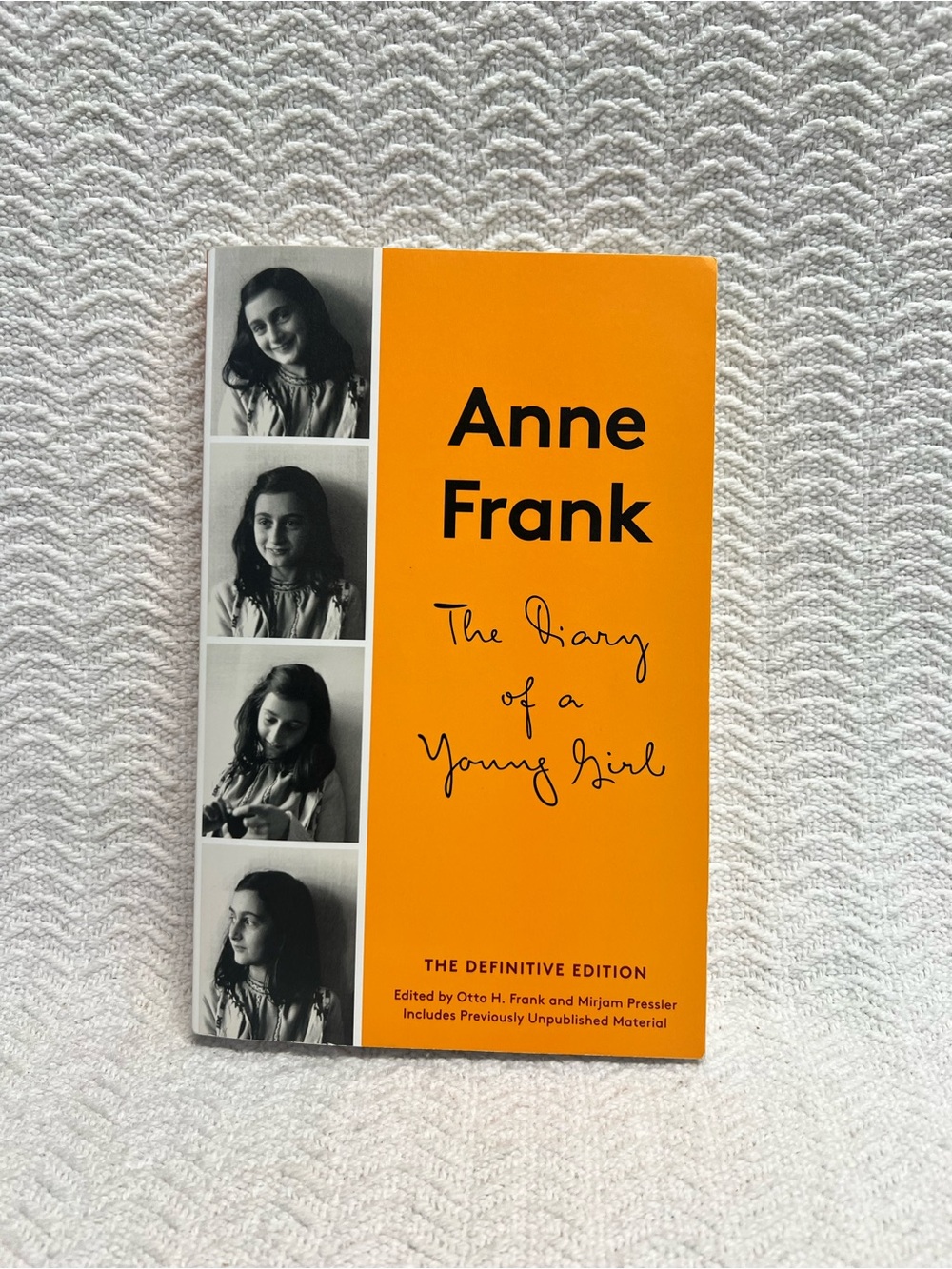 anne frank the diary of a young girl paperback book